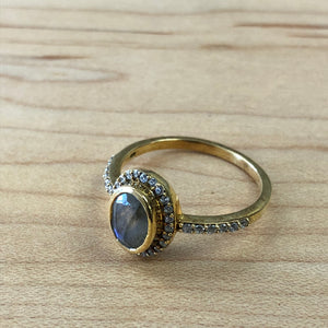 Labradorite Stone Ring (Sale 25% Discount)